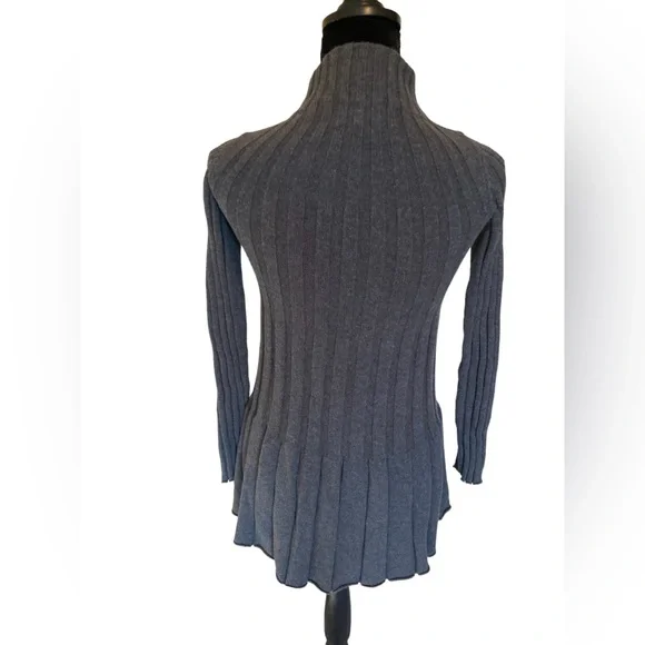 Anthropologie Gray Sweather - Picture 2 of 9